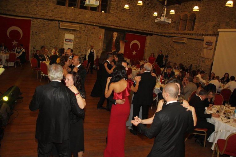 Kesiad Ailesi Olarak 2017 Cumhuriyet Balomuzu Gerçekleştirdik