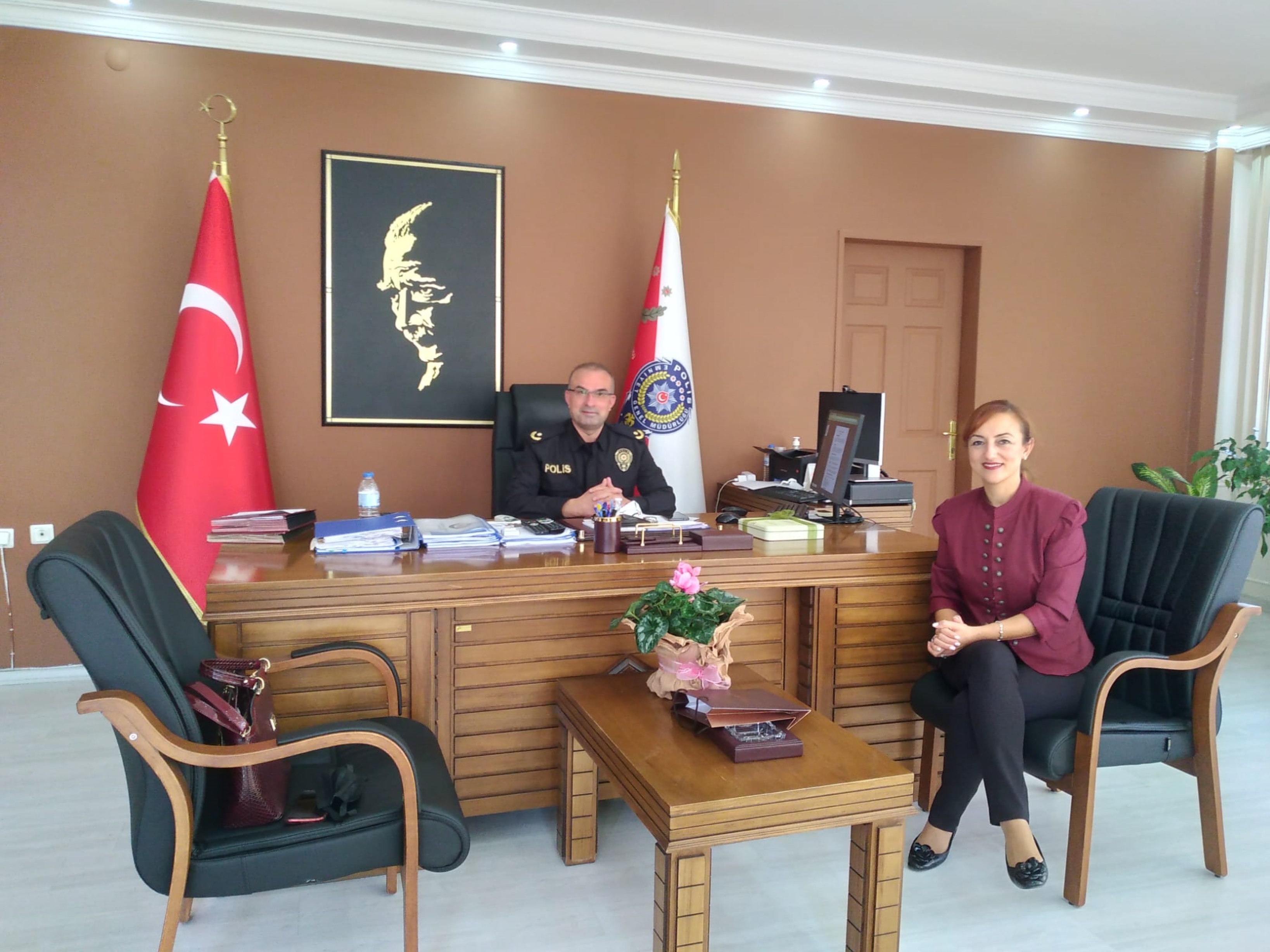 KESİD Kemalpaşa İlçe Emniyet Müdürü Hasan Öztürk’ü ziyaret etti
